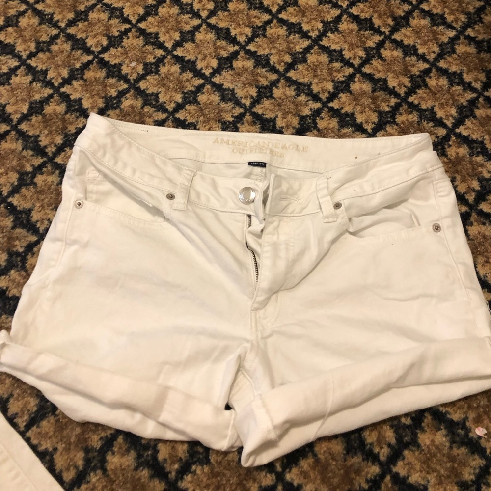 AE White Shorts